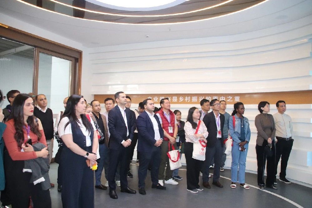 �������˵��ù�˾������������Я��̽�������»�Ե