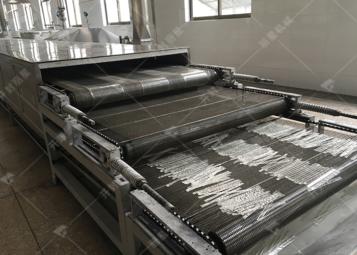 ����ʶ�Զ�����Ƥ�������ߵĹ��պ��ص���������������